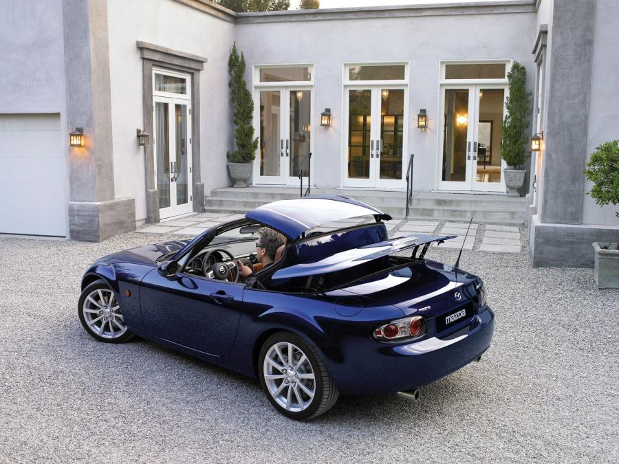  Mazda MX-5 Roadster Coupe 2006 года  (фото 202 из 212)